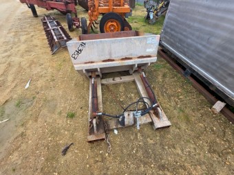 East West Engineering Hydraulic Dirt Bucket Forklift Attachment