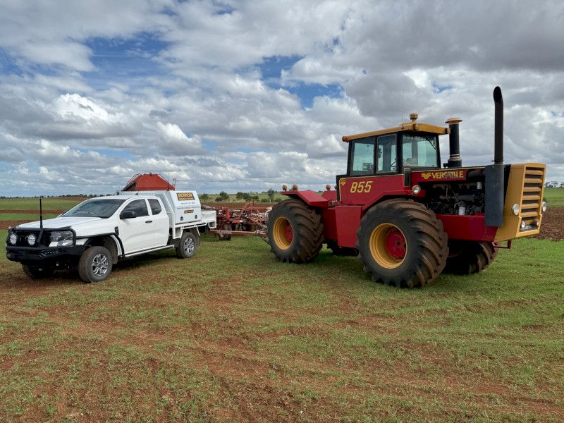 Versatile 855