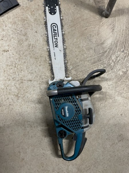 50cc Makita chainsaw DCS 500