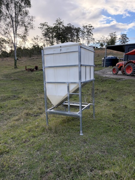 Stakka Bin 1.3tonne