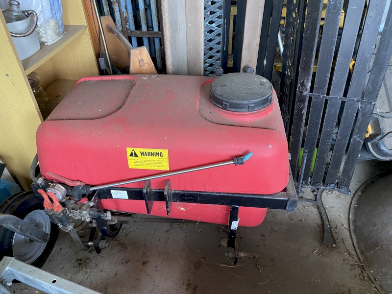 Spray tank