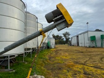 Bosmac 4" x 15' Electric Auger