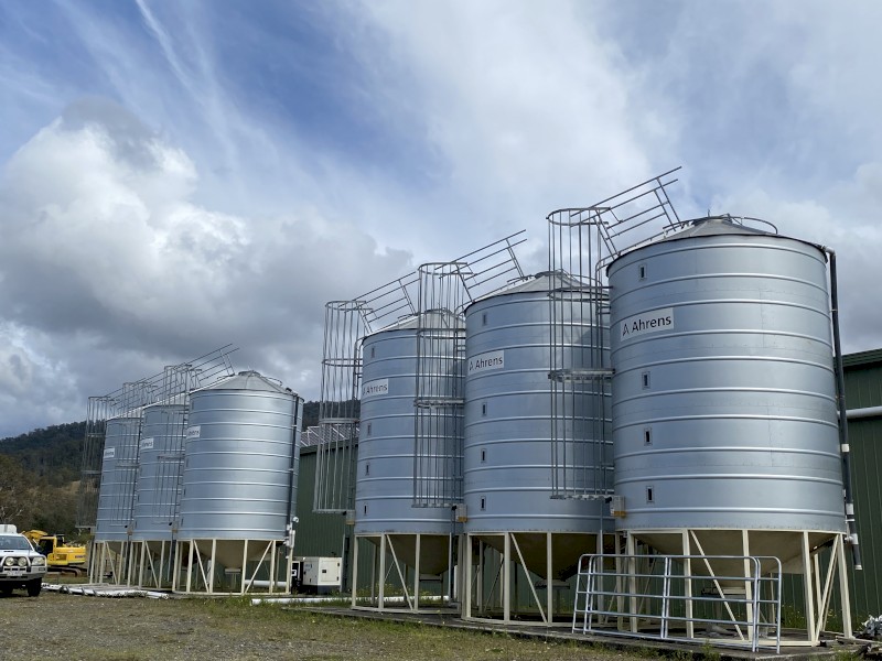 6 × Ahrens 35 Tonne Sealed Aerated Grain Silos