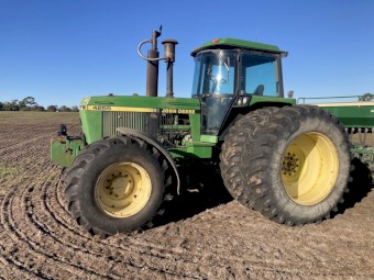 John Deere 4255 Tractor