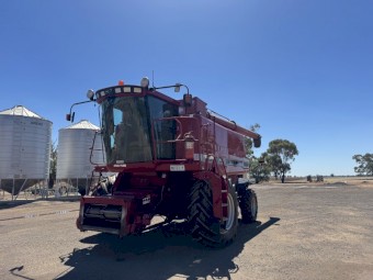 CASE IH 2388 Header – 2002 Model
