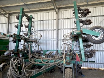 2013 AUSTIL 4500 planter