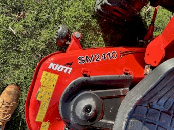 Kioti CS 2610 Tractor 