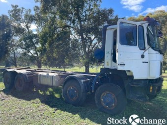 MAN 8 x 8 Support Truck
