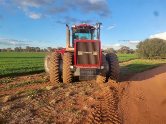 CaseIH 9370 Steiger Tractor - Low Hours