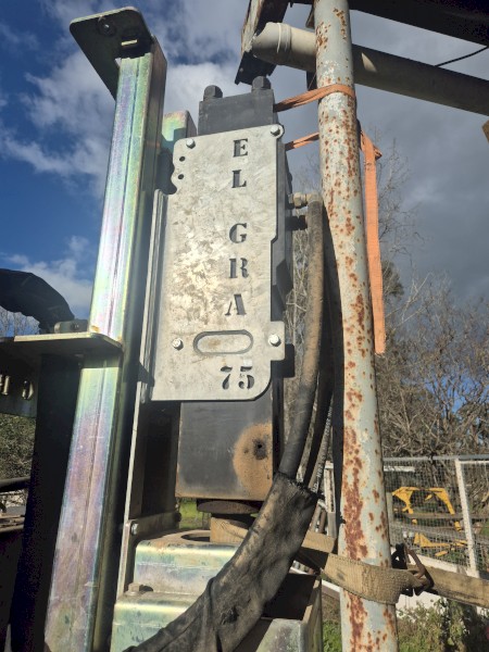 2019 El-Gra 75 Post Driver