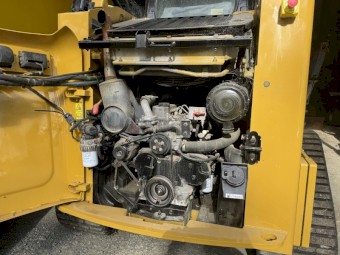 Caterpillar 277C track skid steer