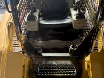 Caterpillar 277C track skid steer