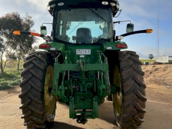 John Deere 7260R and H480 Loader