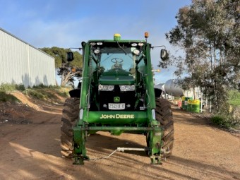 John Deere 7260R and H480 Loader