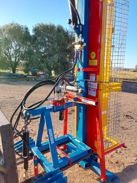 John Berends 3pt linkage post driver