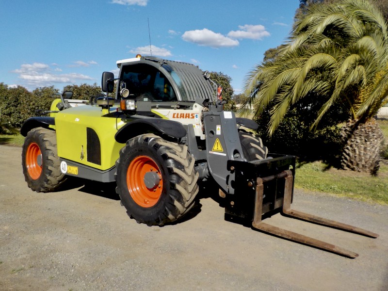 11/2014 CLAAS SCORPION 7045 PLUS AGRICULTURAL TELEHANDLER