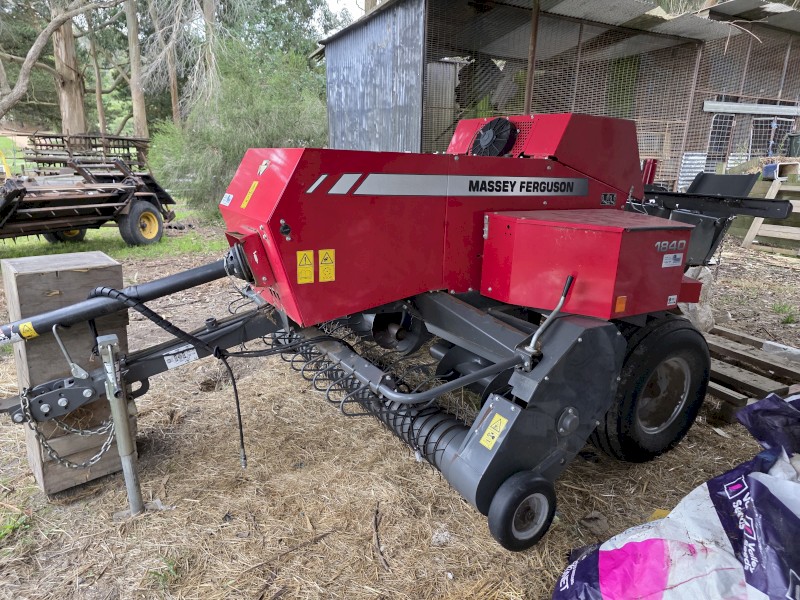Massey ferguson 1840 inline baler