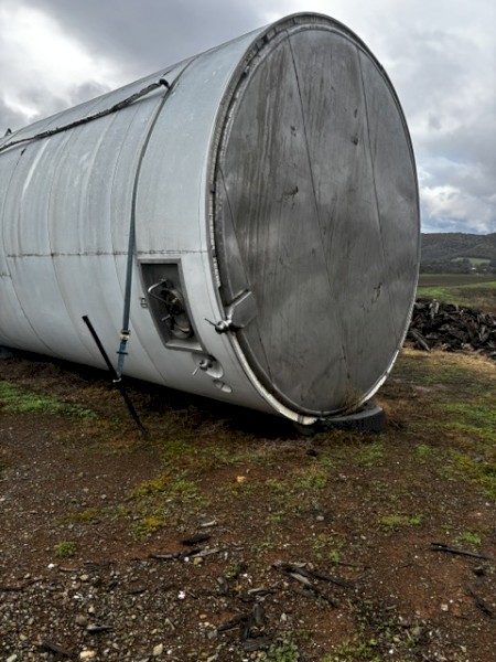 Stainless Steel 60,000 litre Storage Tanks