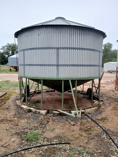 Nelson Field Bin