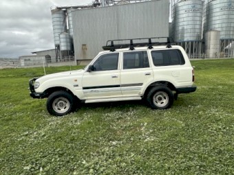 1995 TOYOTA LANDCRUISER GXL WAGON