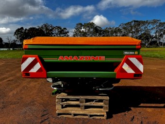 2012 Amazone ZA-M 1501 Spreader