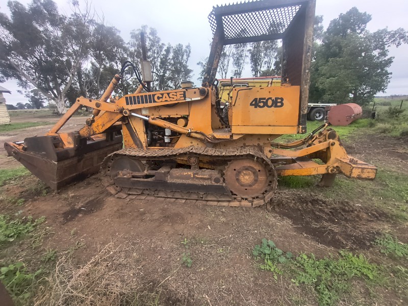 Case 450B Traxavator