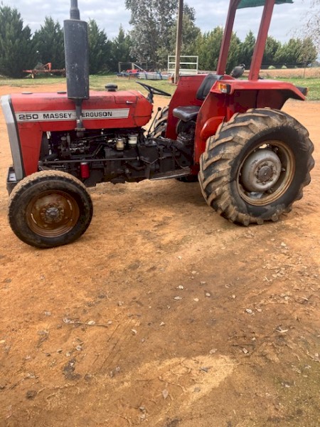 Massey ferguson 250,r