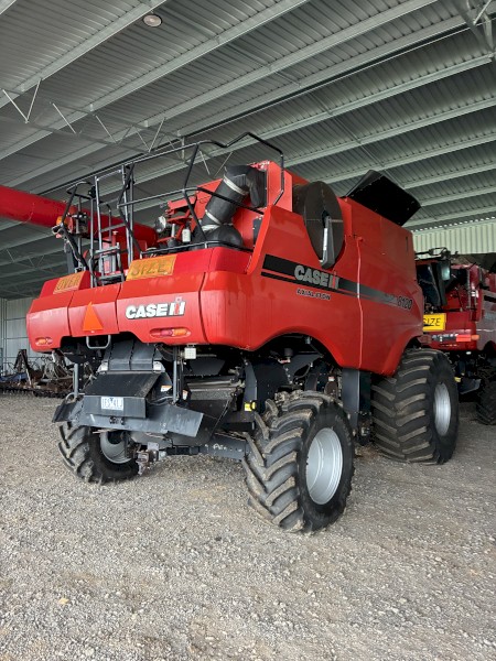 Case 8120 header