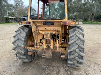 Renault 551 front end loader runs well power steering hayforks bucket and rear counterweight 