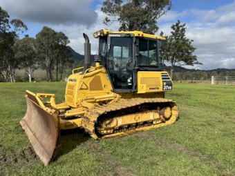 Bull Dozer Komatsu D37PX-23