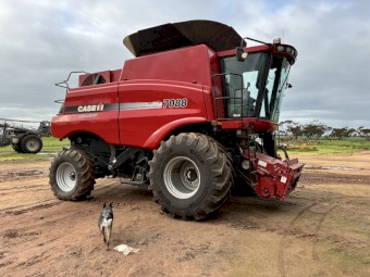 2011 Case IH 7088 Header