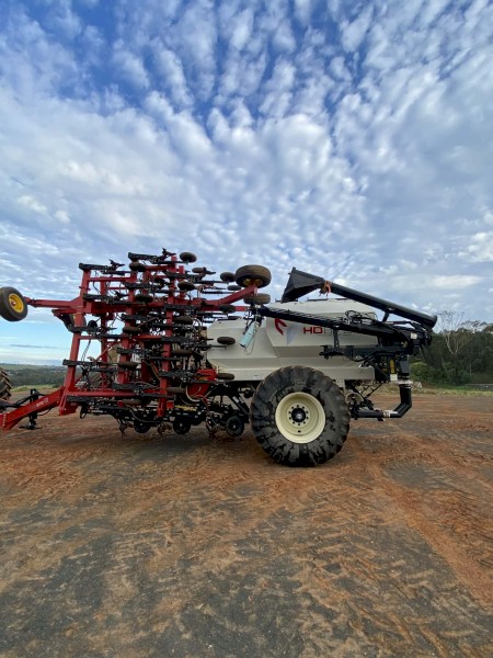 2024 Bourgalt HD872-9 Air Seeder