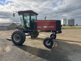 2004 Case WDX 1701 Windrower