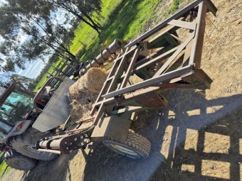 Round Bale Feed Out Cart