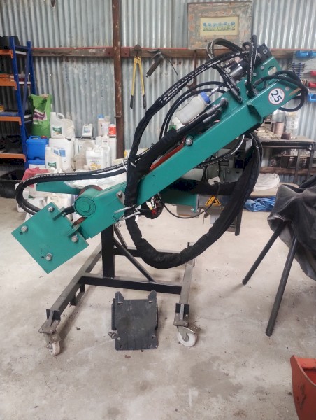 Clemens Vine Leaf Remover