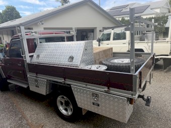Single cab Landcruiser ute