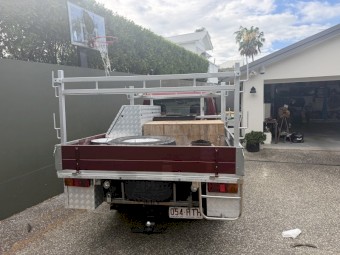 Single cab Landcruiser ute
