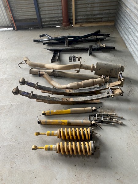 Parts for a 2011 Toyota Hilux 4x4