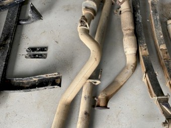 Parts for a 2011 Toyota Hilux 4x4