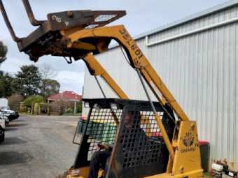1999 Daewoo DSL601 Skid Steer loader