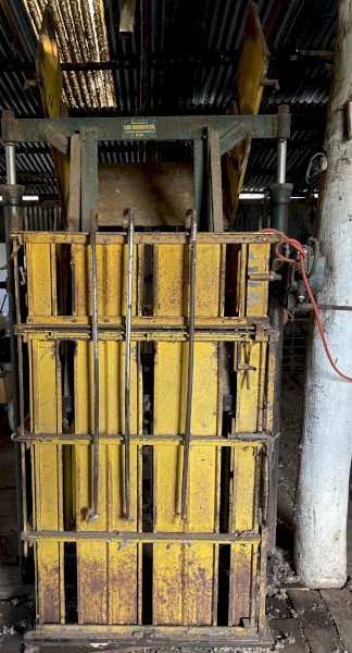 Morton Baker Wool Press