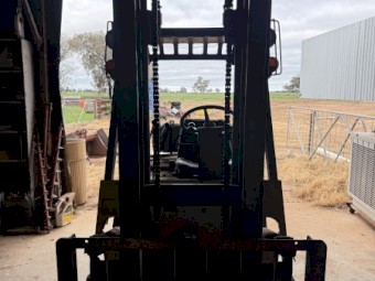 Yale 2.5 ton forklift 