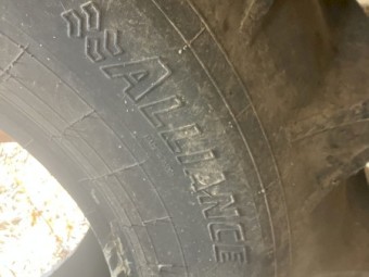 18.4/15-26 Tyre