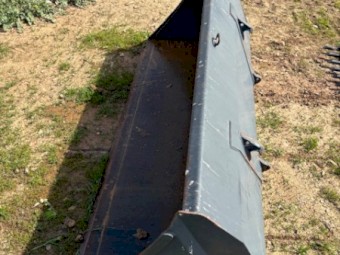 2m Stoll dirt bucket