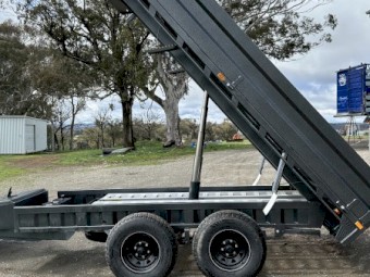 New Fully Optioned MD Trailer Flat Top Tipper