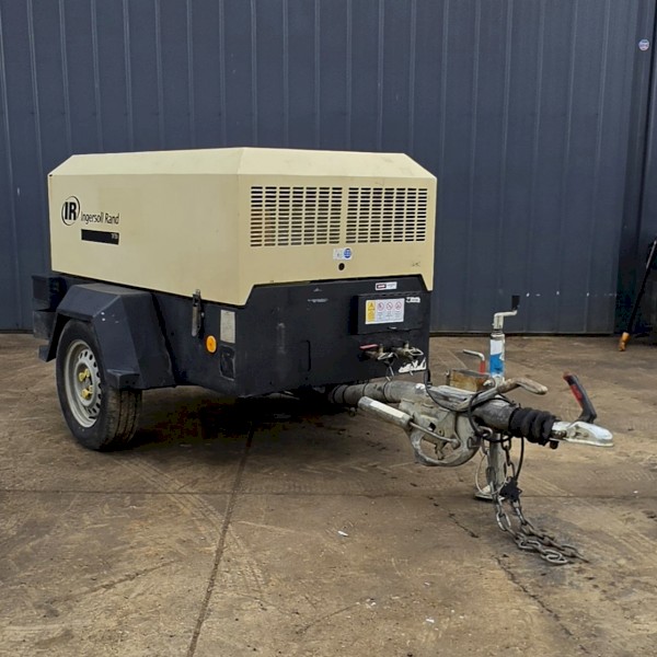 Ingersoll rand / doosan 7/31 diesel air compressor 