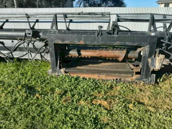 Macdon 40ft header front to suit Case 2388. 1999 model