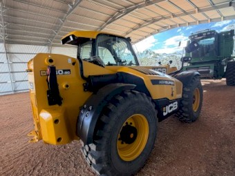 2022 JCB 560-80 Telehandler