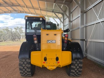 2022 JCB 560-80 Telehandler