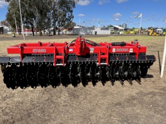 ROCCA SupaTill ST-350 Heavy Duty Speed Discs 28 Discs with Maintenance Free Bearings, Hydraulic Contrl Crumble Roller